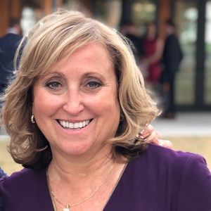 Meet your Posher, Denise